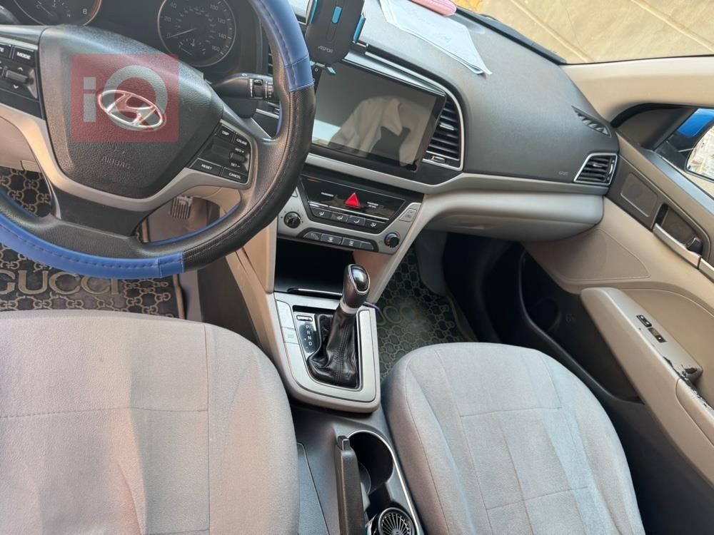 هیوندای ئەلەنترا